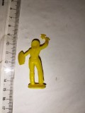 bnk jc Figurina neidentificata 50 mm - indian cu tomahawk si scut