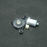 Motor macara geam ușă dreapta față AUDI A3 8V1, 8VK 2016 OEM: 5Q0959801B 2183992