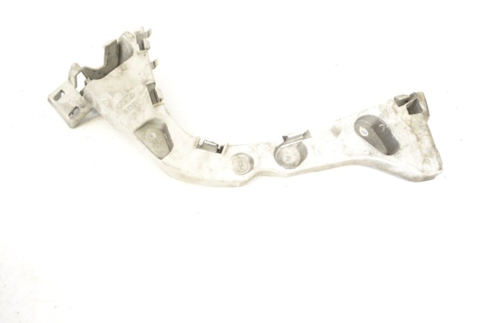 Suport bara de protecție dreapta spate FORD FOCUS III 2015 OEM: F1EB-17E850-D | 14516918