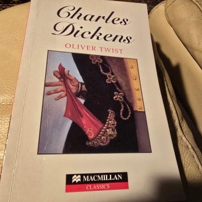 Oliver Twist - Charles Dickens foto