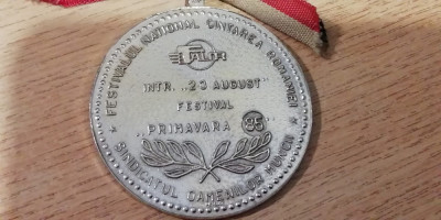QW1 181 - Medalie - tematica comunism - Cantarea Romaniei - Primavara 85 - 1985 foto