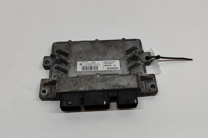 Unitate de control motor RENAULT TWINGO II CN0_ 2008 OEM: 8200700600,8201076738 | 31602664