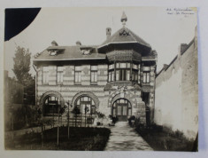 BUCURESTI , STRADA FRUMOASA , VILA CU ETAJ , FOTOGRAFIE PE HARTIE LUCIOASA , AUTOR NECUNOSCUT , PERIOADA INTERBELICA foto