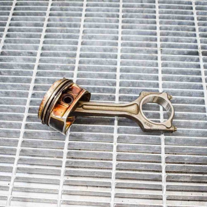 Piston CITRO&Euml;N C3 II 2010 OEM: 0628N2