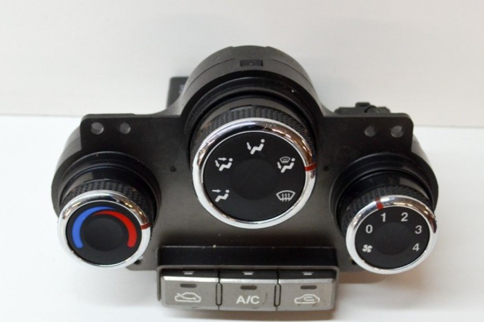 Modul de climatizare KIA CARENS II FJ 2005 OEM: 1K2FE-61190 13792543