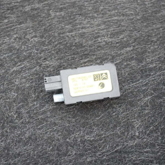 Amplificator de antena CITRO&Euml;N C4 Picasso II 2015 OEM: 9807982580 3461560