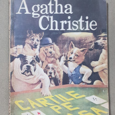 Cărțile pe masă - Agatha Christie