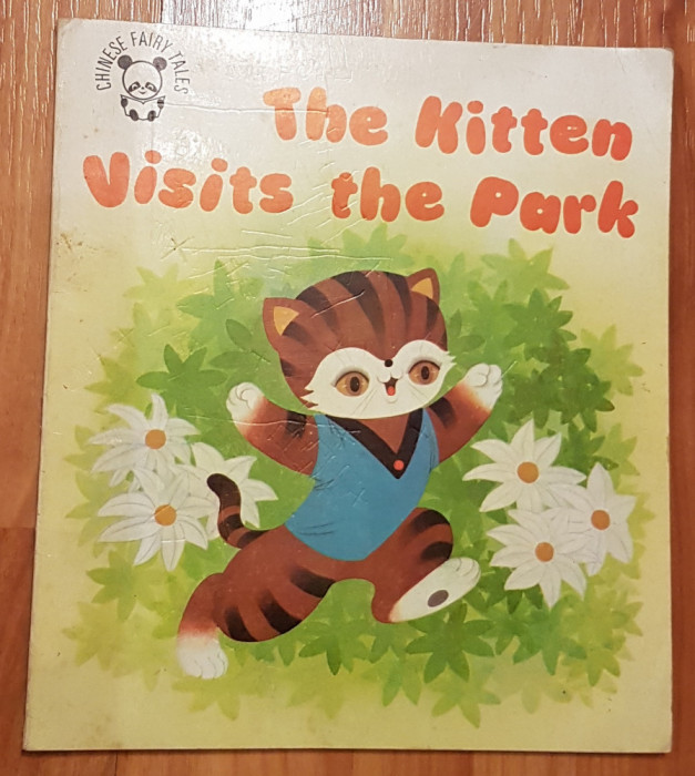 The Kitten visits the Park de Lin Songying. In engleza