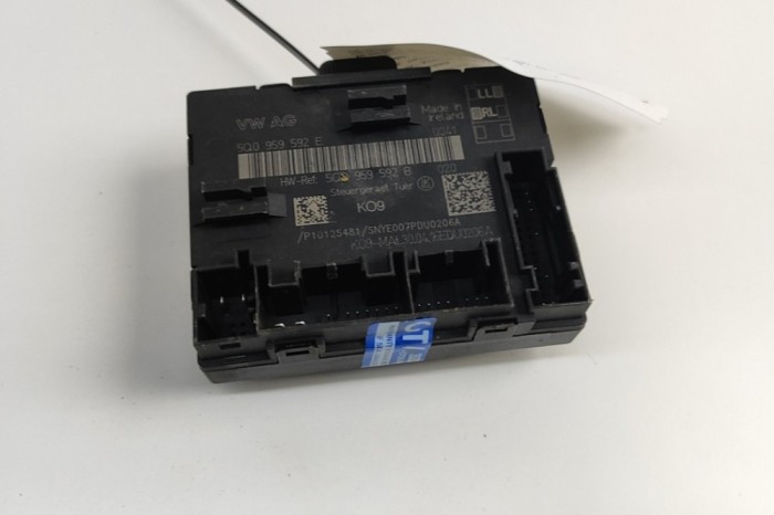 Modul de control ușă dreapta față VW GOLF VII 5G1, BQ1, BE1, BE2 2017 OEM: 5Q0959592E,5Q0959592B 30319488