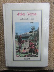Jules Verne - Vulcanul de aur, Adevarul 2010, nr 12 al colectiei IN TIPLA foto