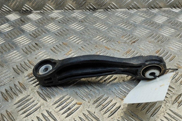 Bieleta stabilizatoare dreapta spate AUDI A5 Avant 2024 OEM: 4K0505465 | 31846738