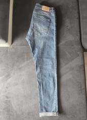 Blugi Bershka Barbati 42