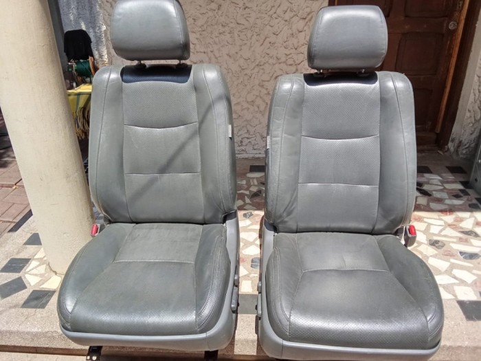 Scaune Toyota Land Cruiser J120