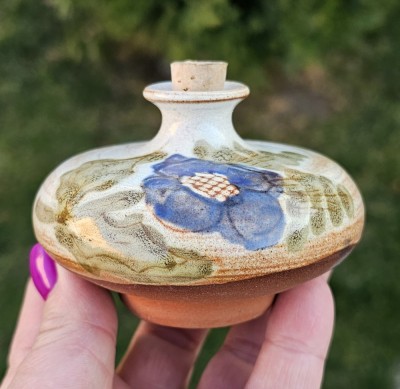 RECIPIENT VINTAGE DIN CERAMICA, LUCRAT SI DECORAT MANUALA, PROVANCE FRANTA foto