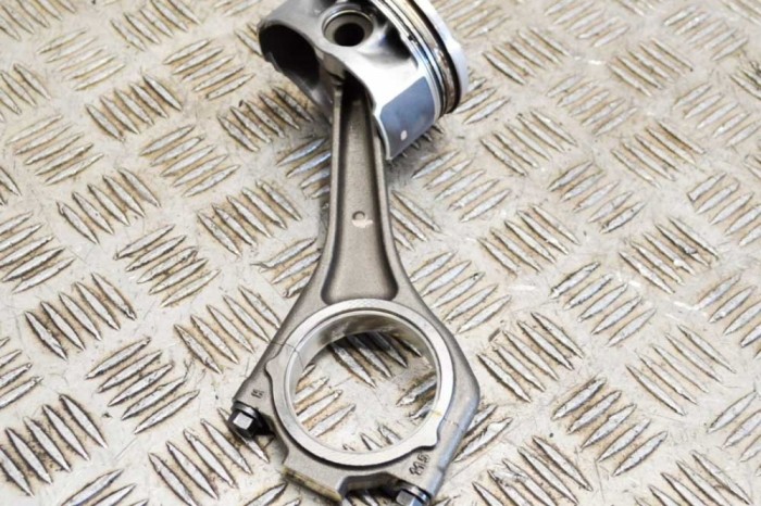Piston JAGUAR F-TYPE Coupe X152 2016 15072959