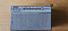 RADIO ZEFIR S 631 TN2 , 7 TRANZISTOARE ELECTRONICA , NU FUNCTIONEAZA .