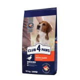 Cumpara ieftin Club 4 Paws Hrana uscata caini de talie medie, cu rata 14kg