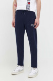Cumpara ieftin Tommy Jeans pantaloni de trening din bumbac culoarea bleumarin, cu imprimeu DM0DM18357