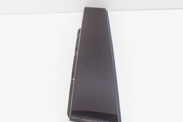 Ornament vertical ușă dreapta spate AUDI A3 Limousine 8VS, 8VM 2018 OEM: 8V5839902AB,8V5839902 11758150
