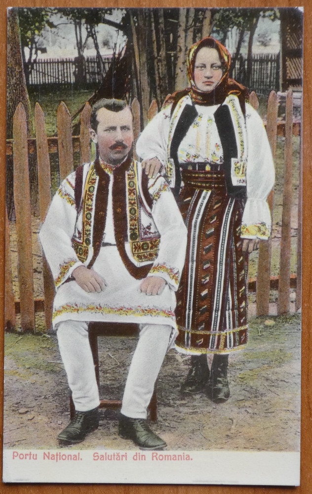 film Odorless square Costume populare ; Port national din Bucovina , inceput de secol 20,  Necirculata, Fotografie | Okazii.ro