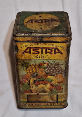 Fabrica de bomboane ASTRA Sibiu - cutie veche din tabla litografiata anii 1930 foto
