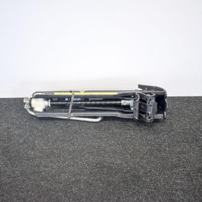 Cric VW PASSAT B6 3C2 2006 OEM: 3C0011031B 3689542 foto