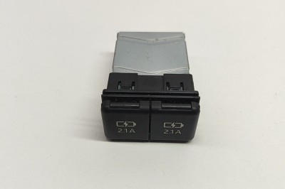 USB TOYOTA RAV 4 V XA50 2018 OEM: 85532-42010 30658797 foto