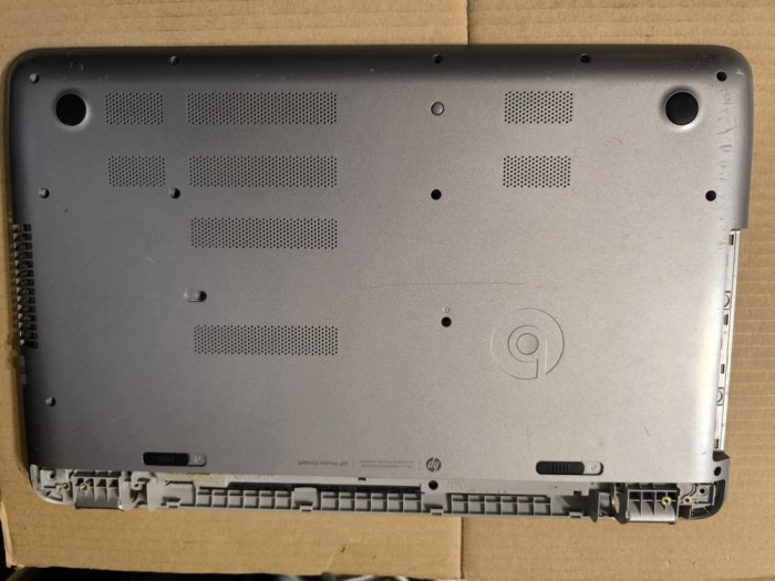 capac carcasa jos bottom case HP ENVY 17-k251na 17-K eay37005050