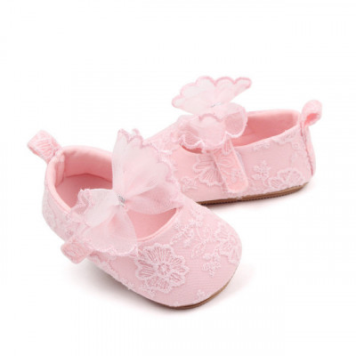 Pantofiori roz cu danteluta inflorata (Marime Disponibila: 9-12 luni (Marimea foto