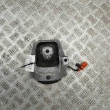 Suport motor dreapta PORSCHE MACAN 95B 2014 OEM: 8R0199381AA,8R0.199.381.AA 26603686