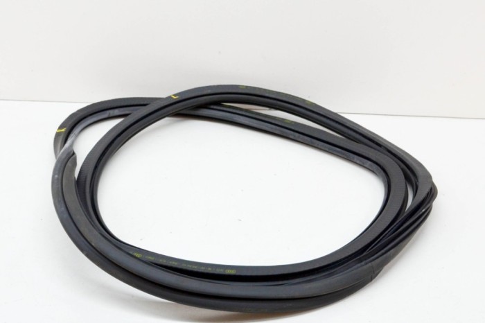 Garnitura ușă dreapta spate AUDI A3 Limousine 8VS, 8VM 2016 OEM: 8V5833721 | 13884395