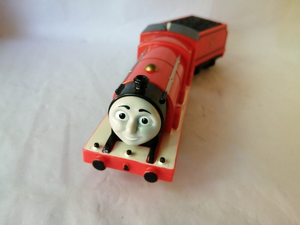 bnk jc Thomas & Friends Trackmaster - James - Mattel 2013 | arhiva ...