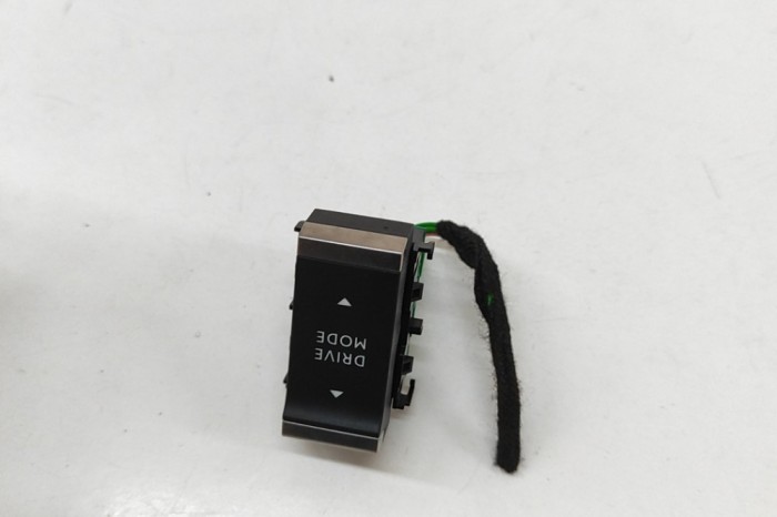 Comutator JEEP Avenger J2 2025 OEM: 98307458ZD | 31944514