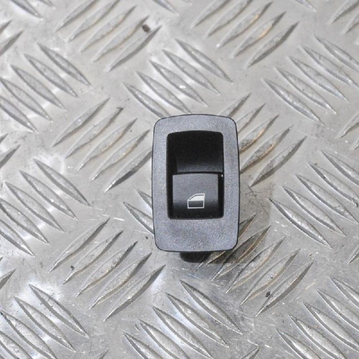 Buton geam ușă st&acirc;nga spate BMW X3 F25 2011 OEM: 9202019 1353455