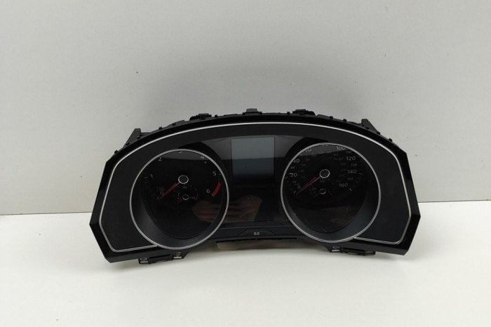 Ceas de bord VW PASSAT Variant B8 3G5 2020 OEM: 3G0920941F 30435647