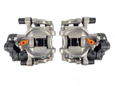 2X NEW OE BRAKE CALIPER + PADS REAR VW GOLF TOURAN T-ROC AUDI A3 Q2 SKODA OCTAVIA SEAT LEON TOLEDO 5Q0615405ER foto