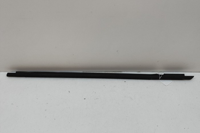 Chedar geam ușă st&acirc;nga față BMW iX1 U11 BEV 2023 OEM: 9451521 28088243