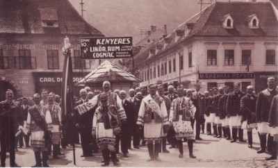 CP BV040 Brasov - Piata Sfatului in jurul anului 1910 (editata 2015) foto