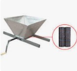 Zdrobitor (desciorchinator) manual pentru struguri