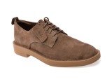 Pantofi CLARKS maro, MARTOCK LACE, din piele intoarsa