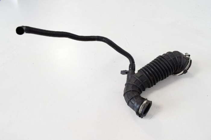 Furtun de admisie aer AUDI A6 4F2, C6 2011 OEM: 03G129629 10007458