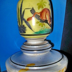 1731-Stativ lampa rustic vechi naturalist Veverita sticla manual pictata.