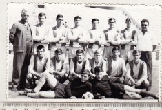 bnk foto Echipa de fotbal - anii `70 - posibil Ploiesti