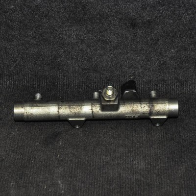 Rampa de combustibil st&amp;acirc;nga AUDI A8 D3 4E2, 4E8 2006 OEM: 059130089D | 2043035 foto