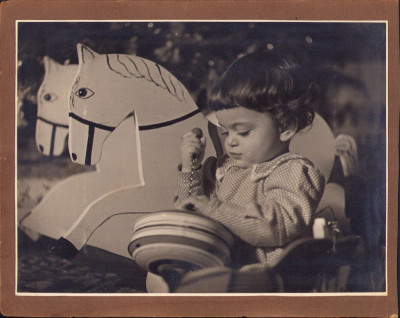 HST P2/711 Poză copil cu jucării Rom&amp;acirc;nia interbelică foto