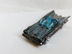 bnk jc Hot Wheels 2023 - TV Series Batmobile - Batman 5-Pack