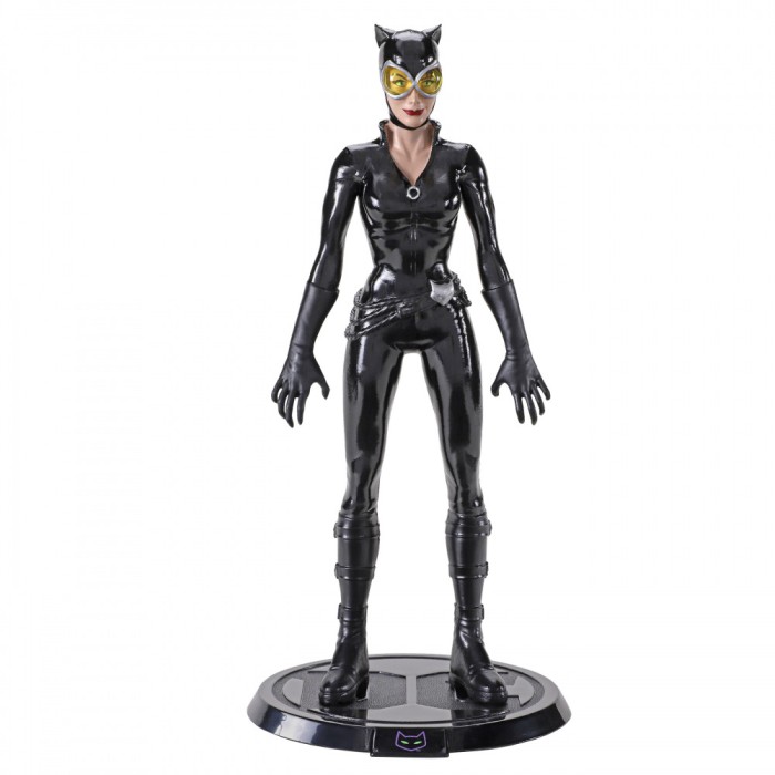 Figurina Catwoman articulata IdeallStore&reg;, Purrr Mistress, editie de colectie, 18 cm, stativ inclus