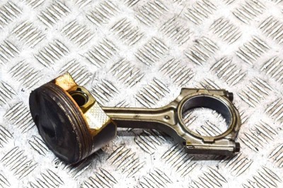 Piston CHEVROLET CAMARO 2018 OEM: 12674056,12647161 17733386 foto