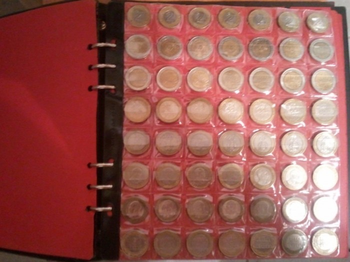 Lot 224 de monede bimetalice din toate ţările aşezate pe ţări + album + 4 folii