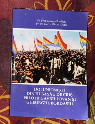 pr. Nicolae Bordasiu, pr. Ioan M. Ghitea - Doi unionisti din Husasau de Cris Preotii Gavril Iovan si Gheorghe Bordasiu foto